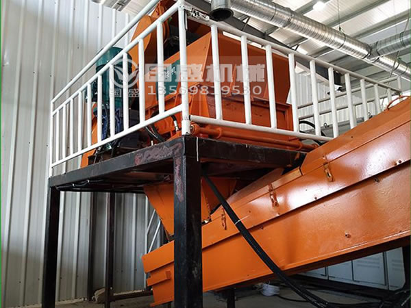 生活垃圾破袋機(jī)圖片