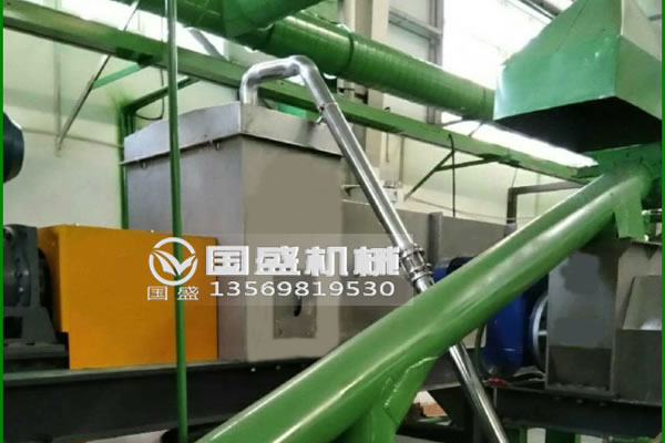 餐廚垃圾油水分離器維護