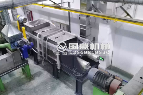 生活垃圾壓榨機安裝現場